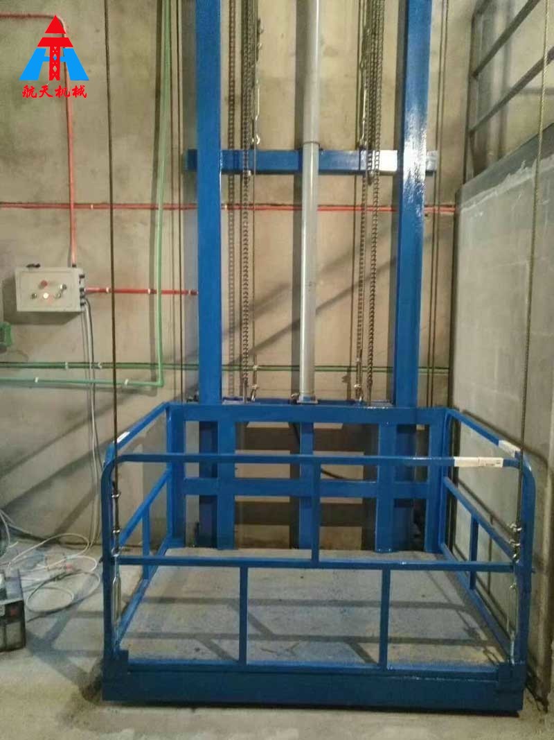 單缸導(dǎo)軌式升降機(jī)